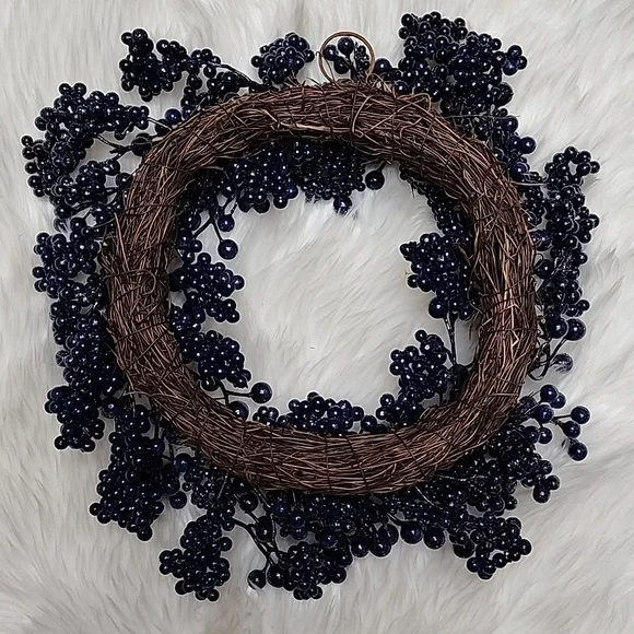 Elegant 18" Shimmery Blackberry & Blueberry Fall Holiday Country Wreath - Picture 4 of 8
